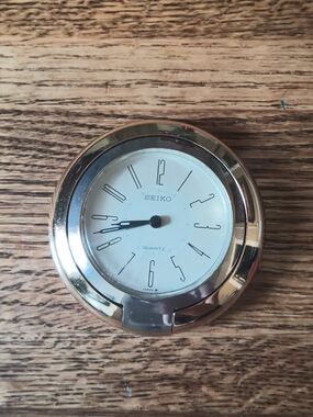 Seiko Gold Tone Round Desk/Travel Clock - Cream Dial